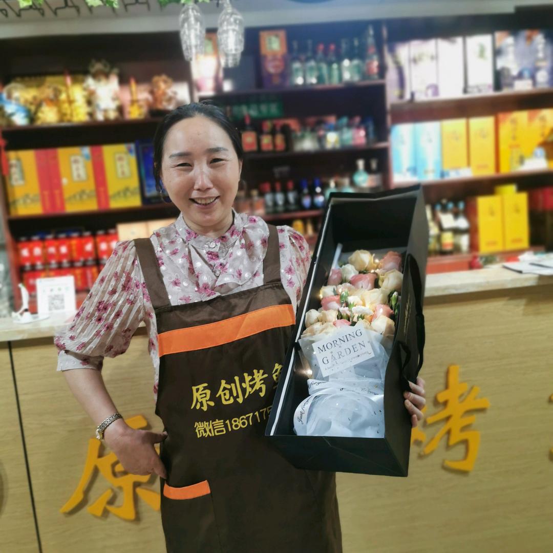 宜昌原创烤鱼香姐