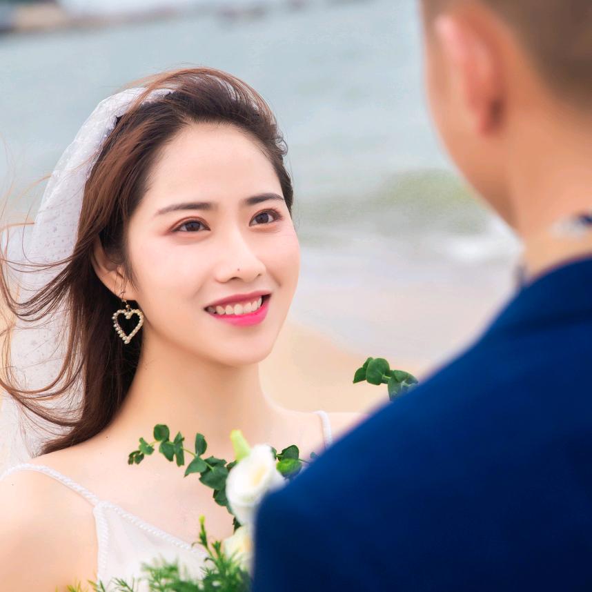 小黑琼