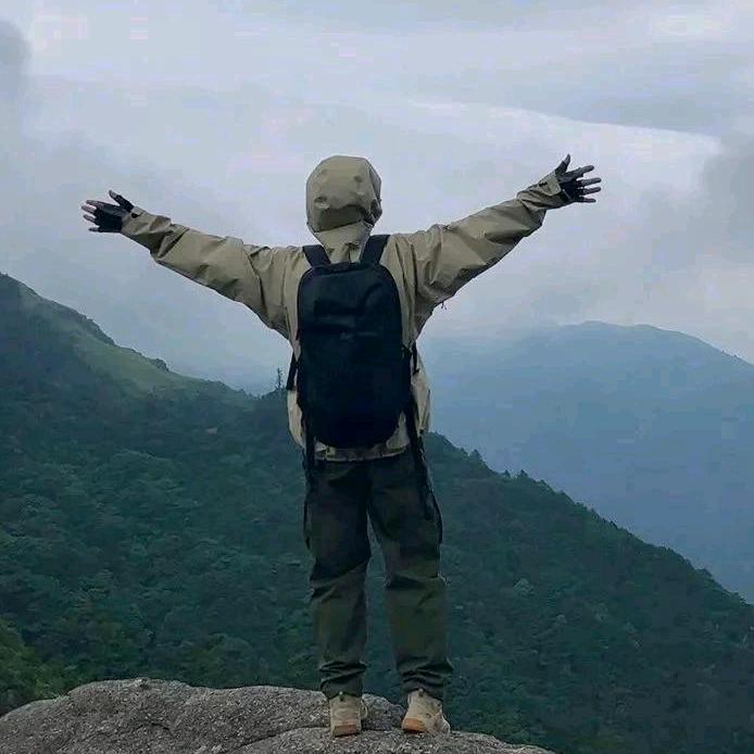 偆