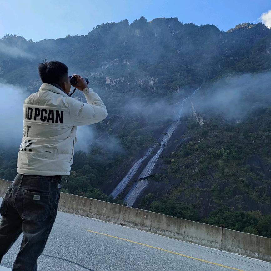 保山新云二手车