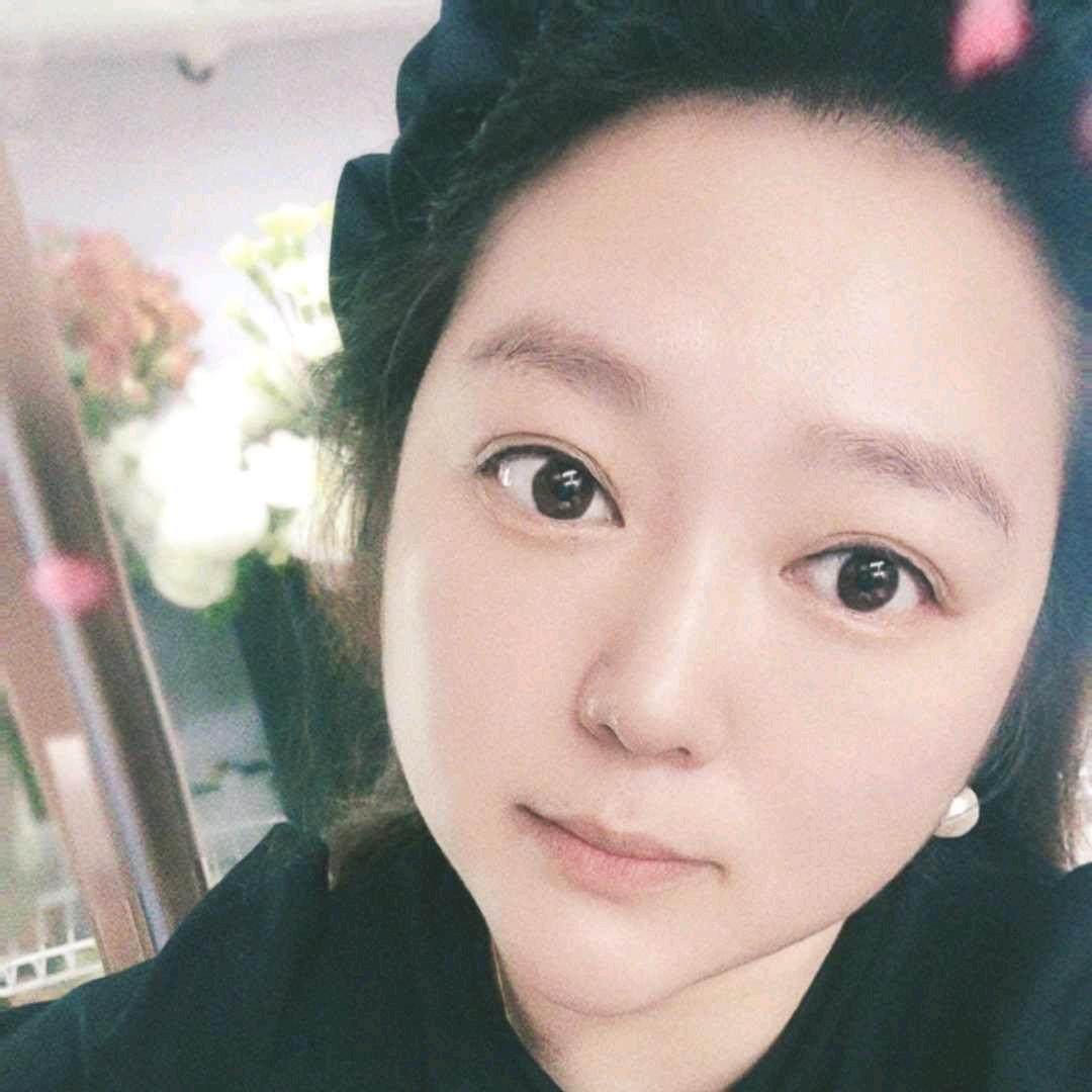 爱唱歌的小妮子