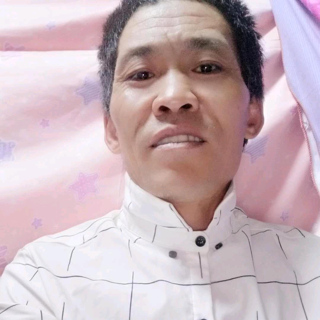 不露真容