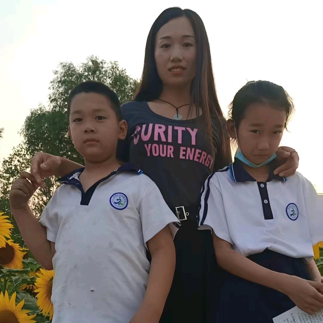 骑着蚂蚁看世界