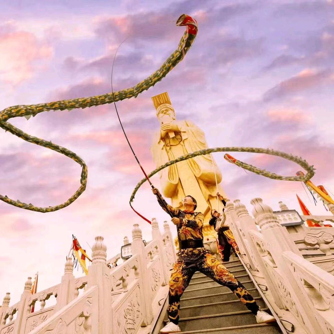 张良黄河飞龙创始人