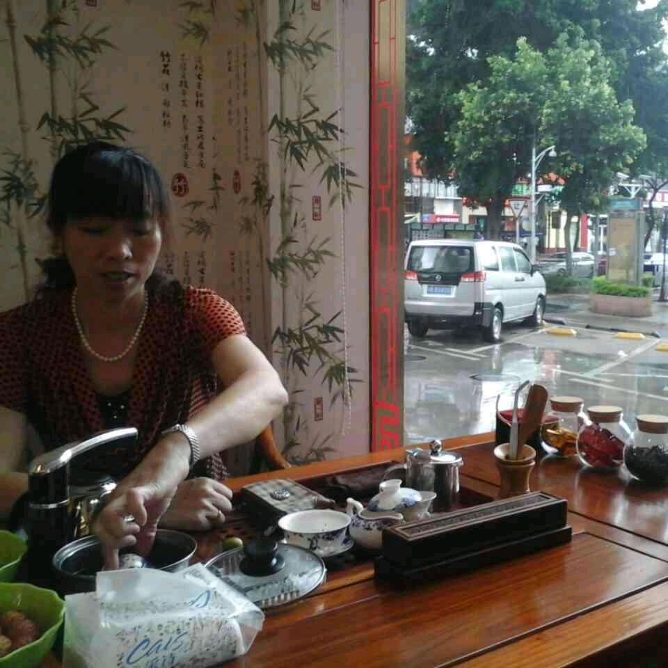 叶美英