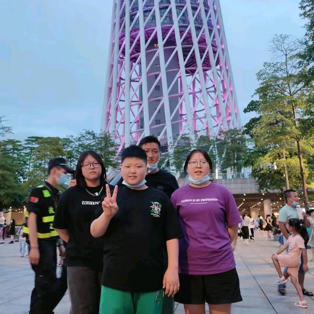 幸福一家人💗💗