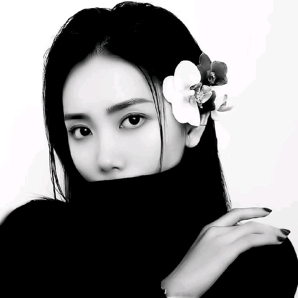 🕊ꦿ浅笑不语꧔ꦿ᭄🕊