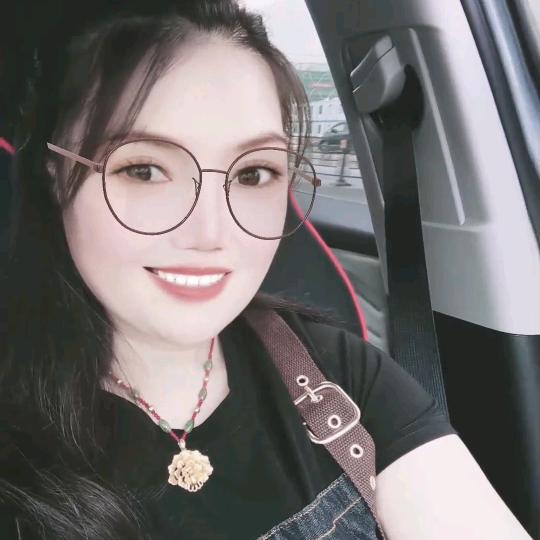 一笑动君心