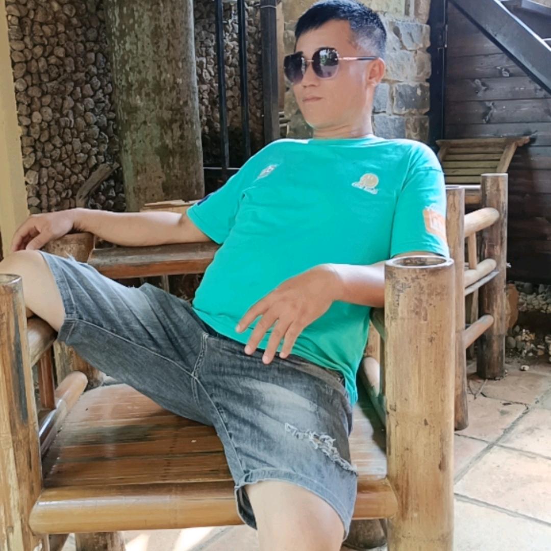 恒业瓷砖加工场