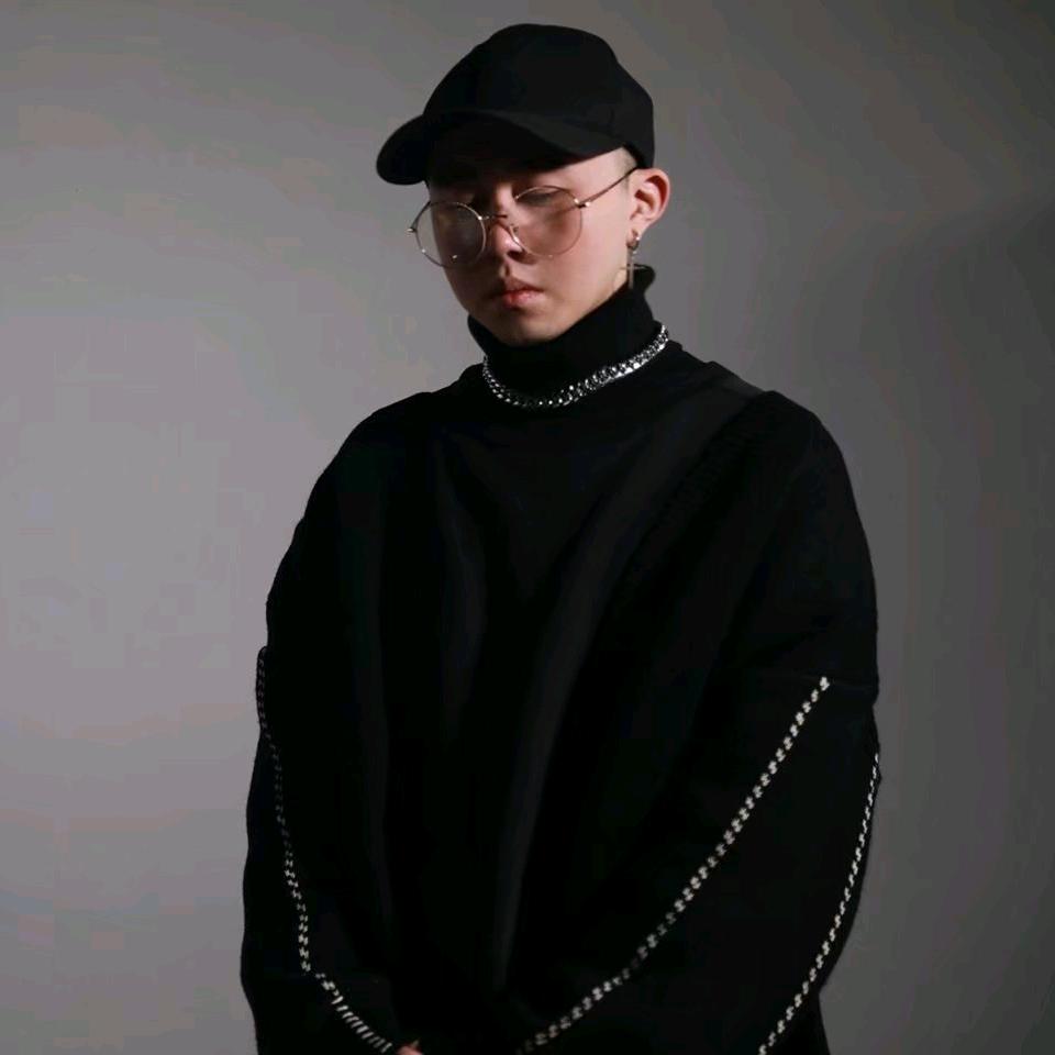 摇滚诗人