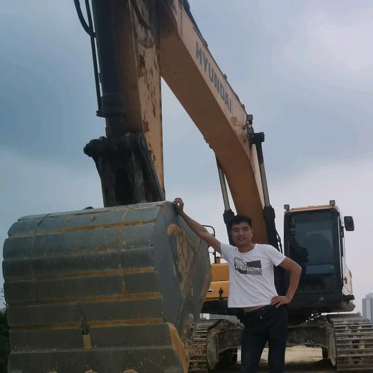 常德市专业代班挖机赵师傅