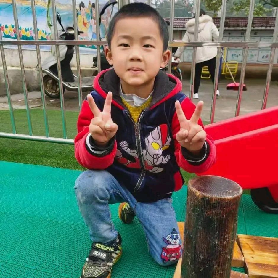 曾亮