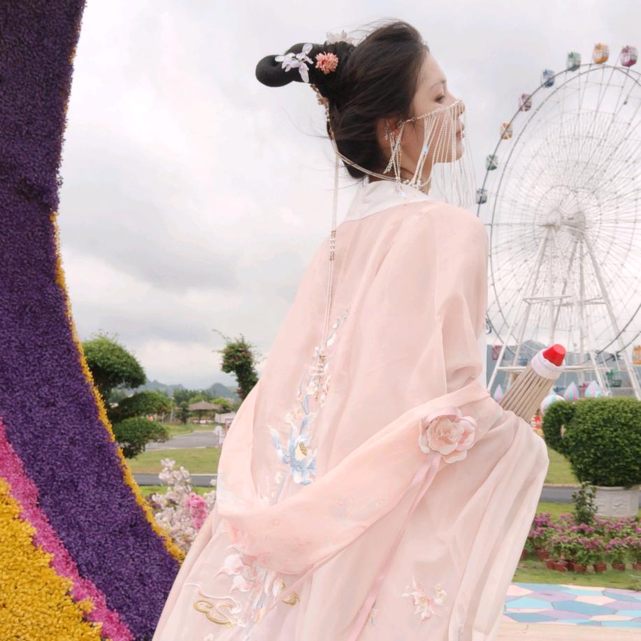 等猫的小月月🍀