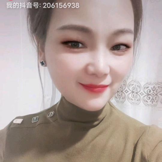 弋阳县叠山镇双港村小翁服装店