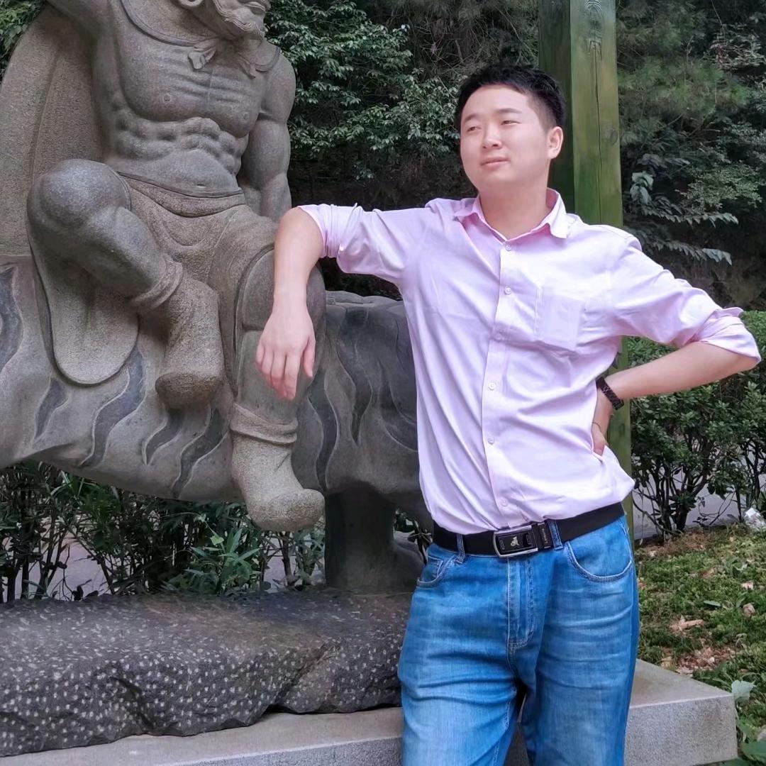 湖南小亮爱唱歌