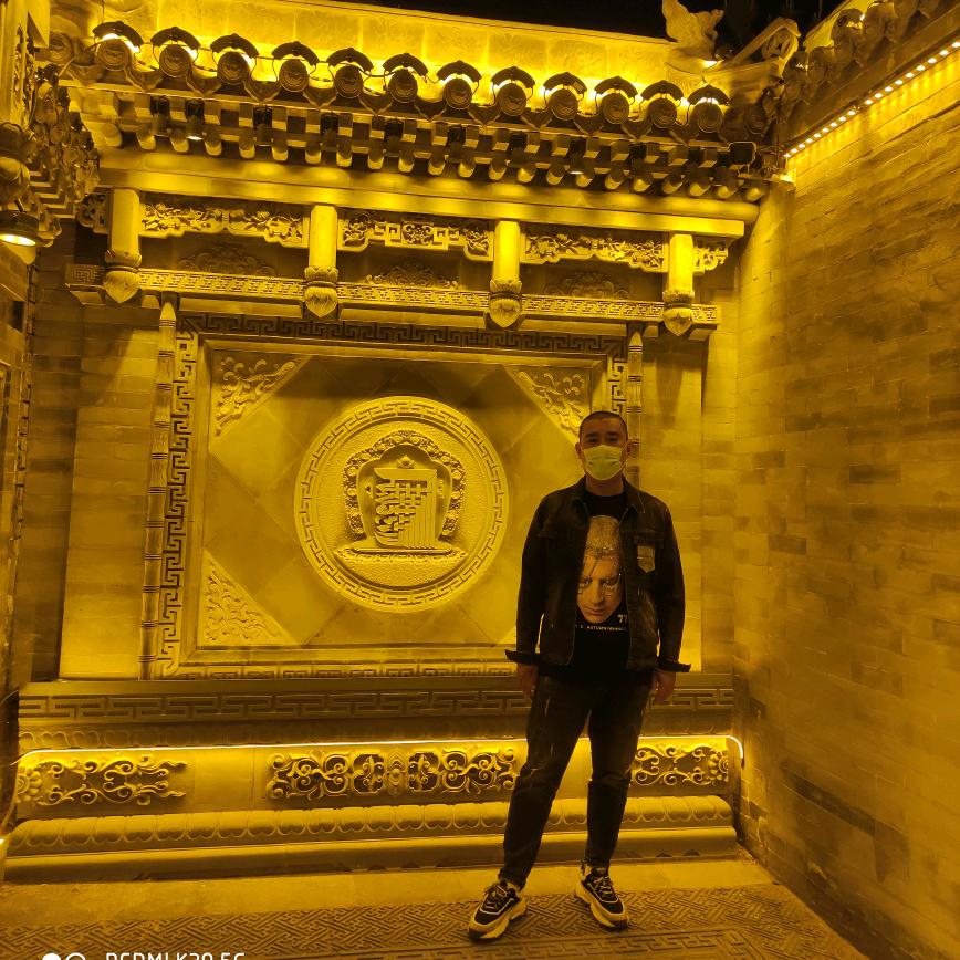 一本正经了☞弹☜