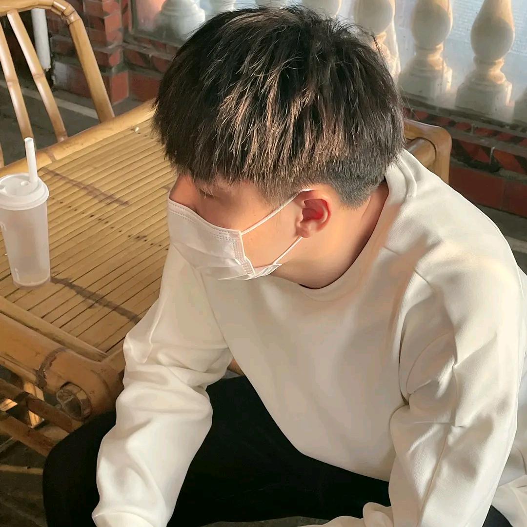 天津瓷砖小哥