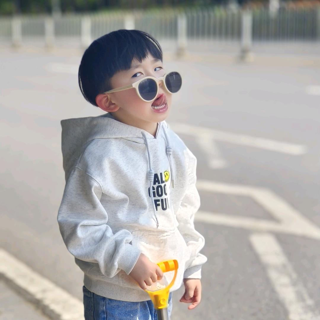 @小小刘