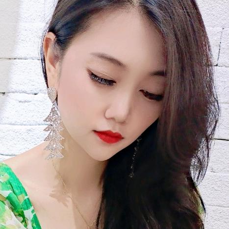 李·李【高价 回收 售 贵金属】