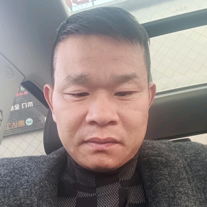 家装顾问；张东