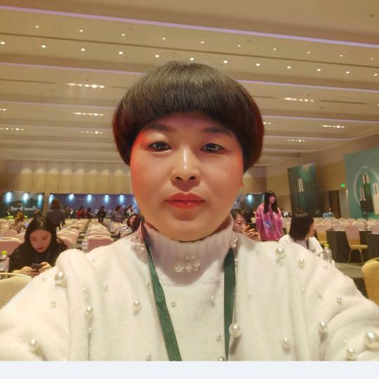 李庄华盈美妆