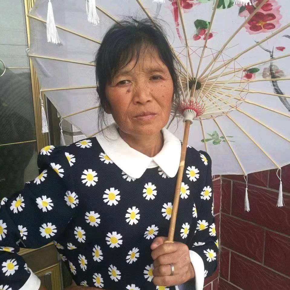 黄鹂的黄头像