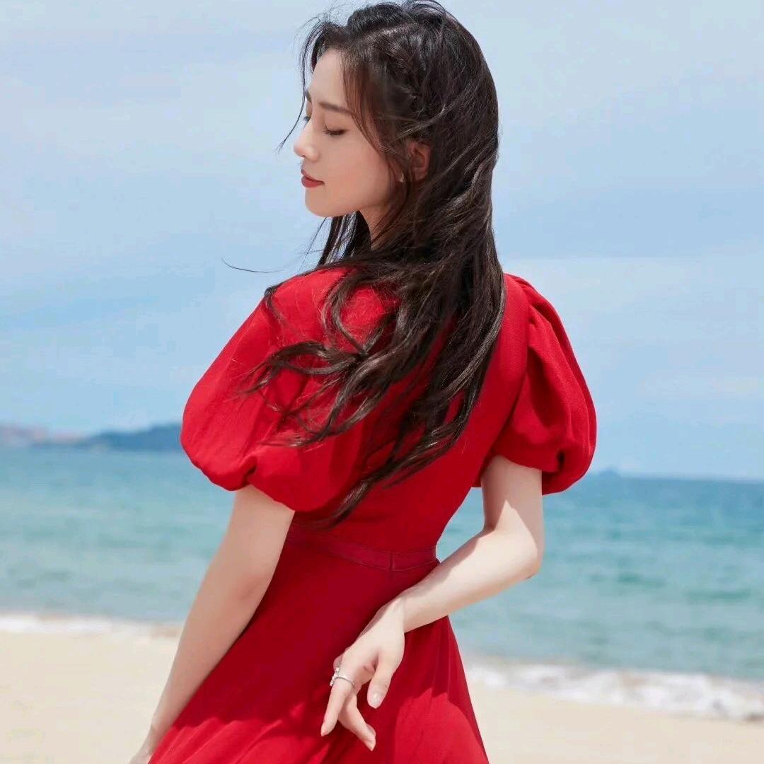 依云吖