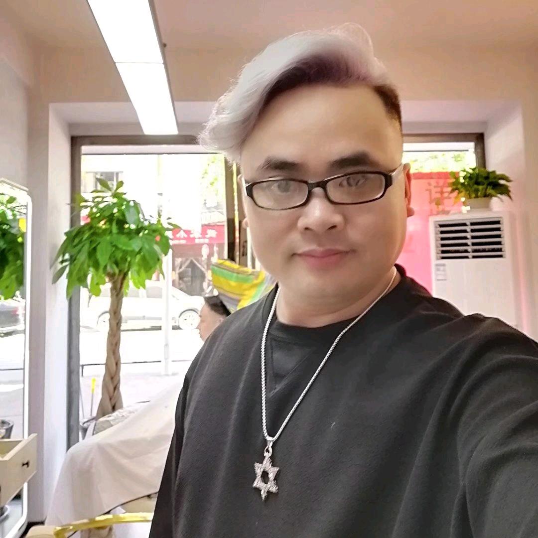 瓷器摆渡人