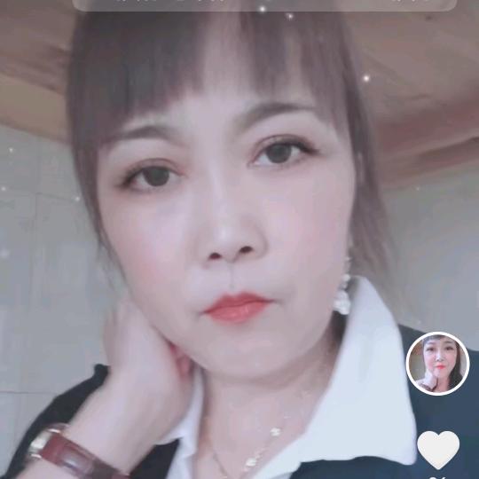 李云菲菲