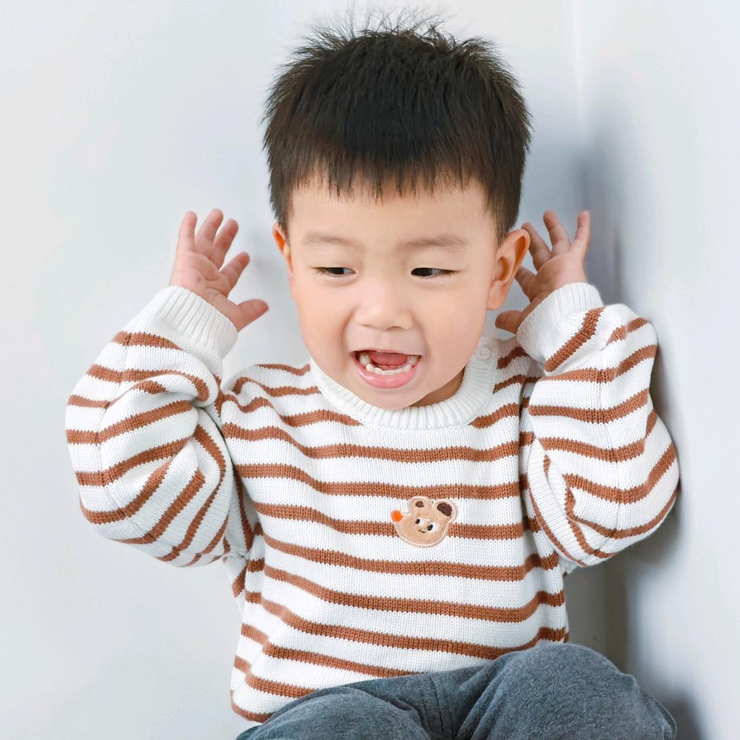 仄仄。