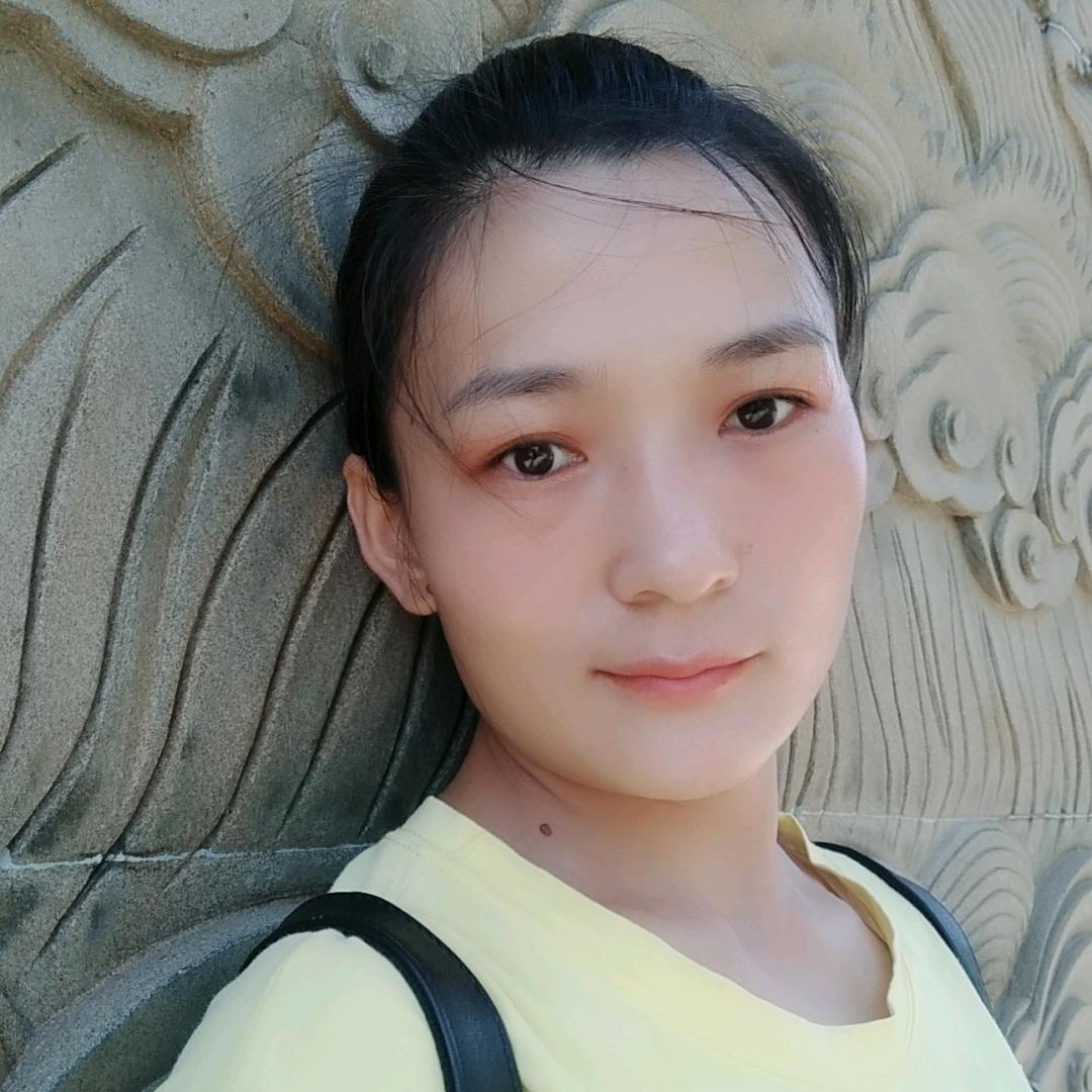 就是她