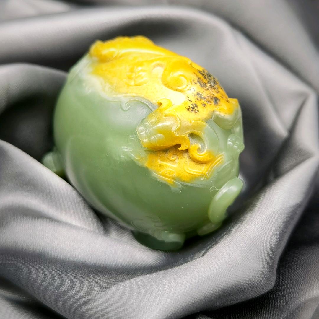 幻生小欢喜玉雕艺术