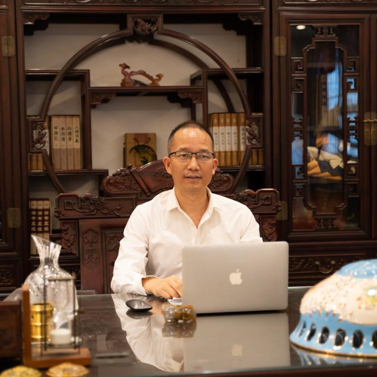 才人中山市奥多宝企业管理有限公司灯具专卖店