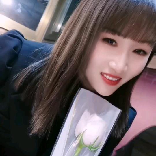 我很幸福花间鲜花🌸