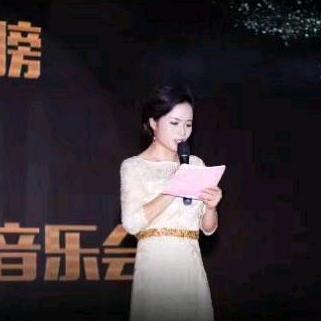 主持人     红帆