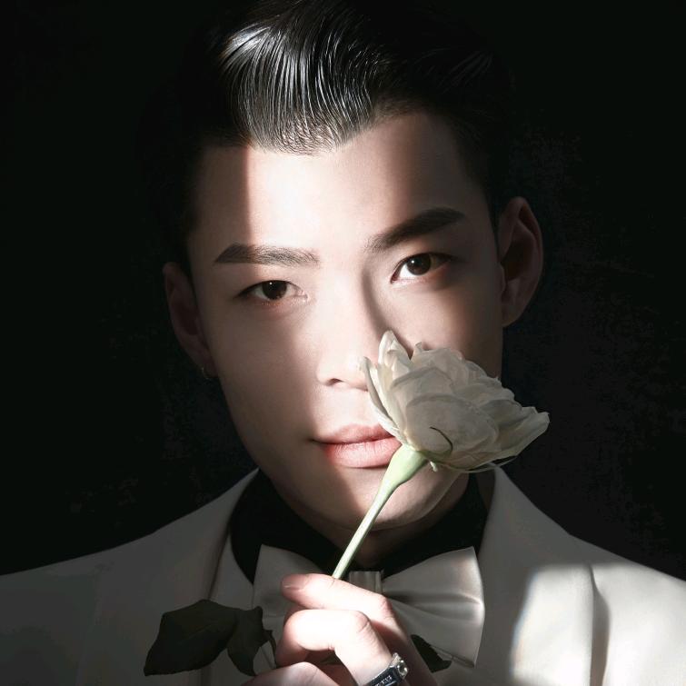 妍汐优选女装工作室