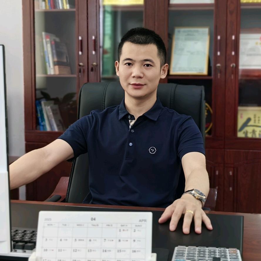 生哥衣服出口厂家（维尔诺）