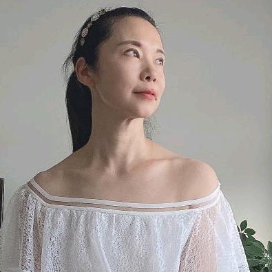 贺妍18：35