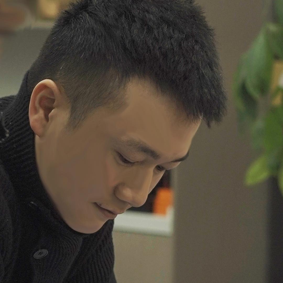 阿董不懂表