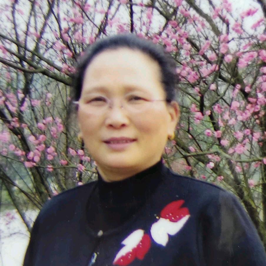 窦光英