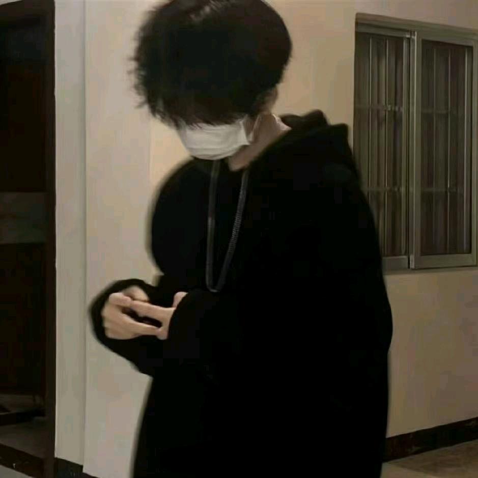 小辉（小8助理)