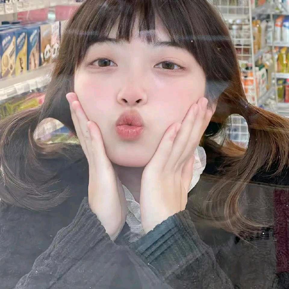 一个叫琪琪的女孩