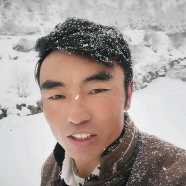 雅江锅庄王子。