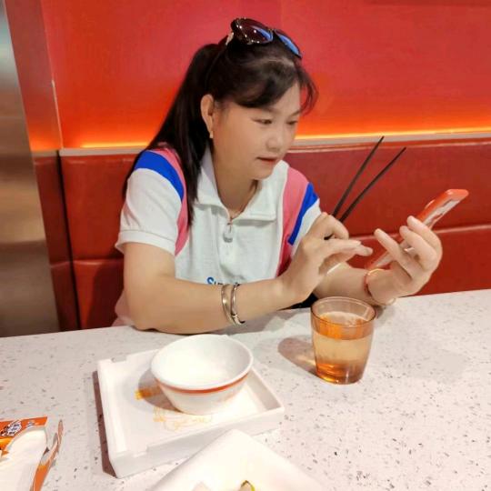 快乐的我💅 💅 💅