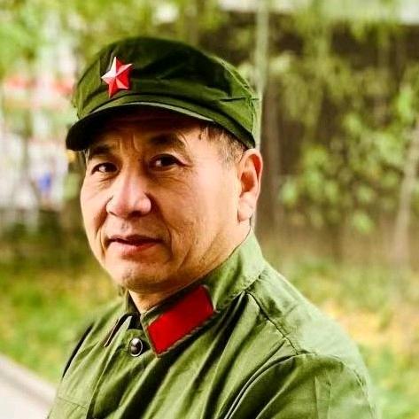 巍巍（退伍军人）