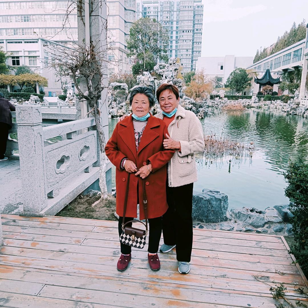 曹家的老婆婆