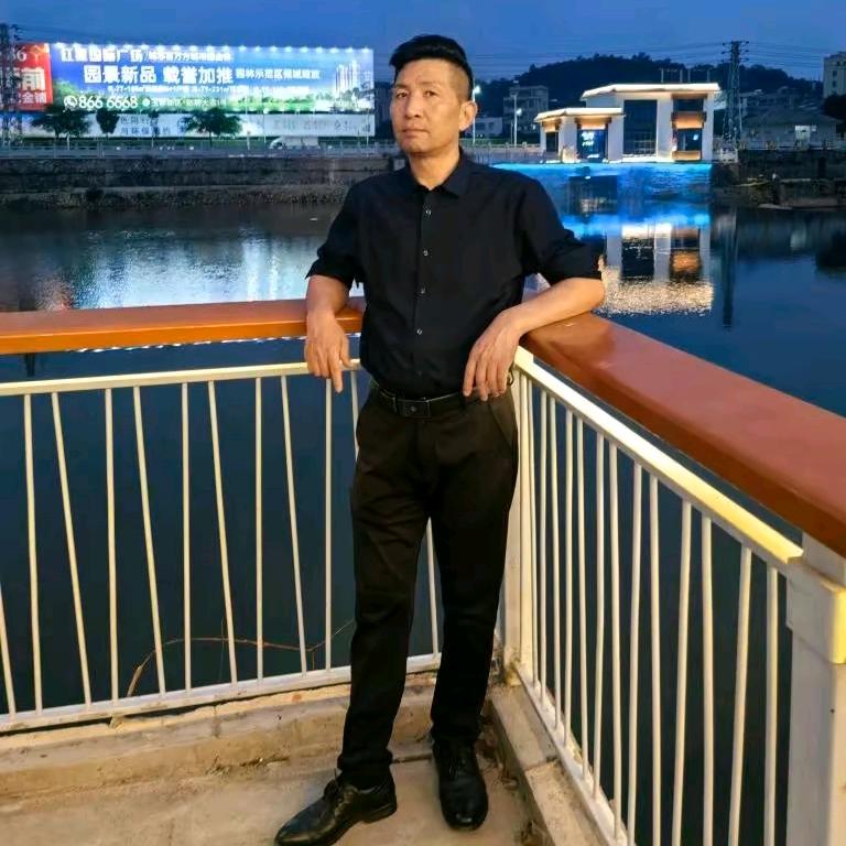 信宜市陈志金教学设备有限公司