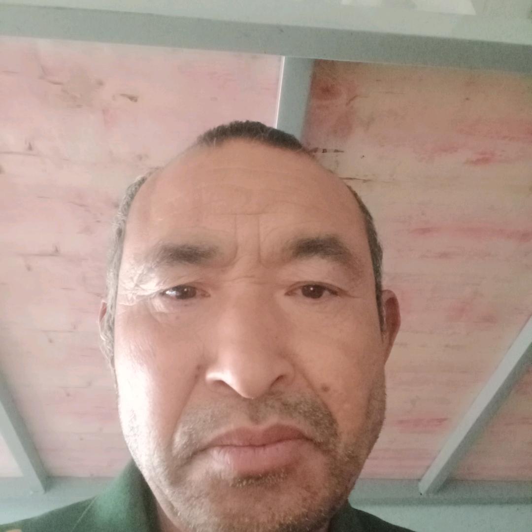 李源屯养羊堂哥