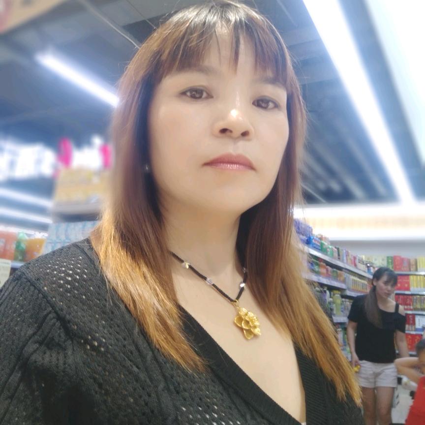 何朝艳