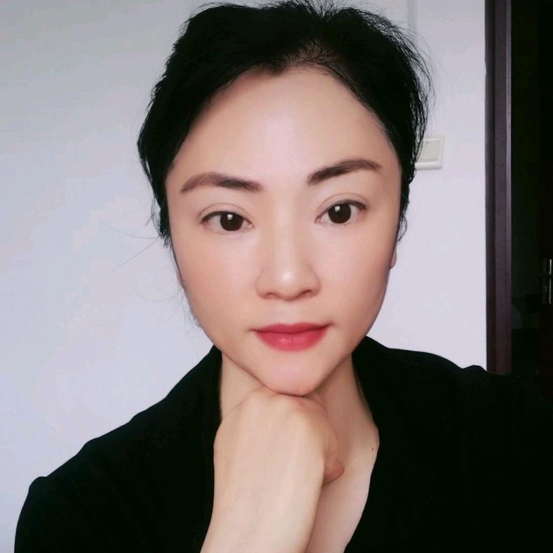 吕荣琴